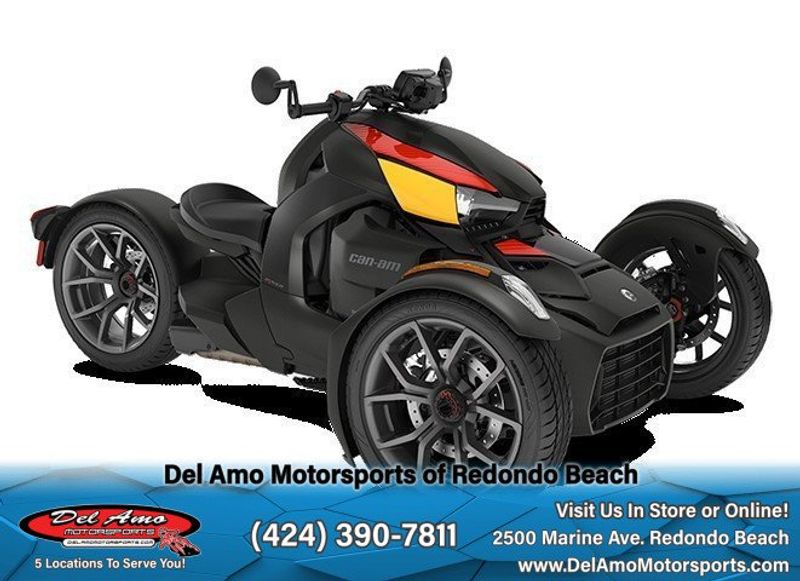 2024 Can-Am F2RC  in a CLASSIC, EPIC OR EXCLUSIVE PANEL COLOR OPTIONS exterior color. Del Amo Motorsports of Redondo Beach (424) 304-1660 delamomotorsports.com 