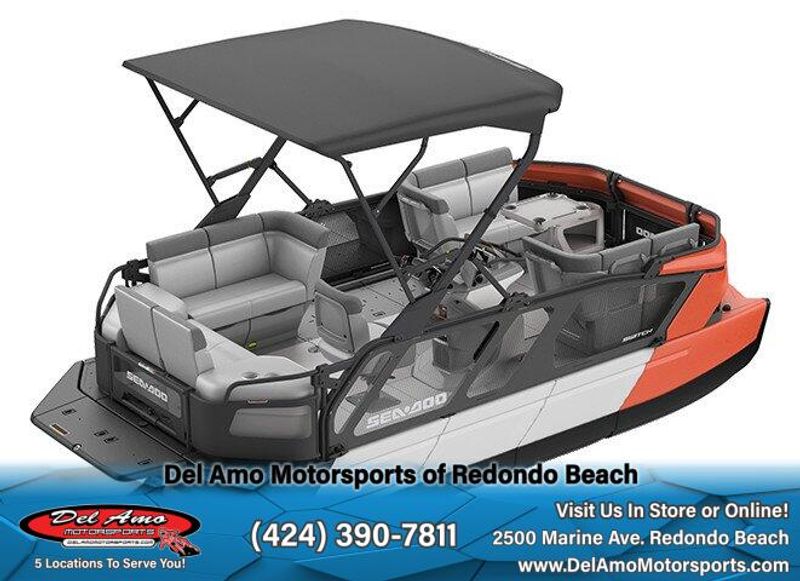 2024 Sea-Doo 44RAT2RF  in a MARINE BLUE exterior color. Del Amo Motorsports of Redondo Beach (424) 304-1660 delamomotorsports.com 