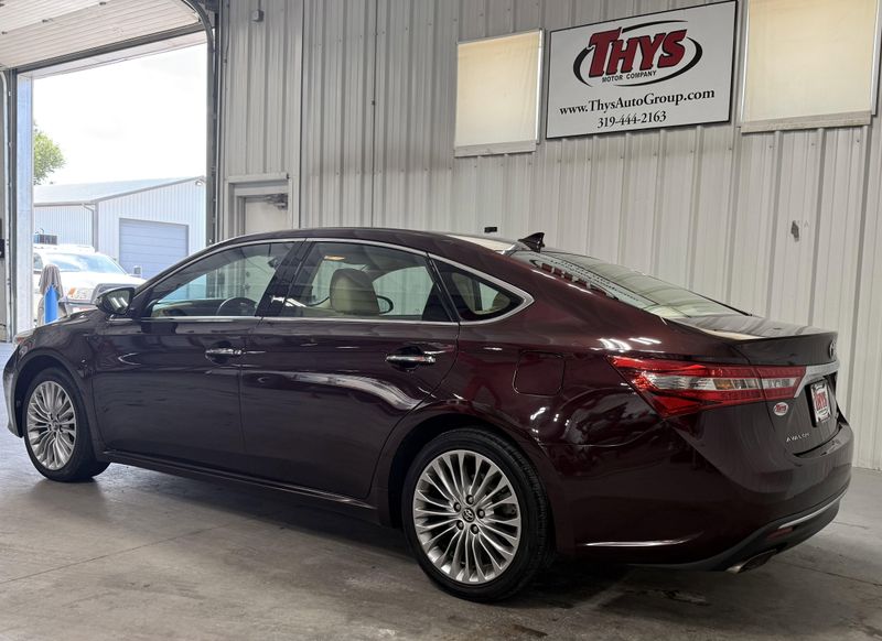 Used 2018 Toyota Avalon LimitedImage 13