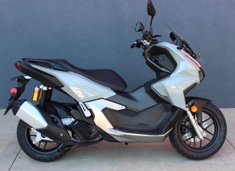 New 2026 Honda ADV160 Image 16