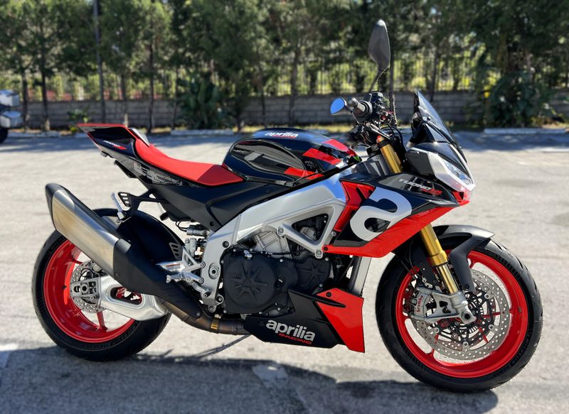 2021 Aprilia Tuono V4