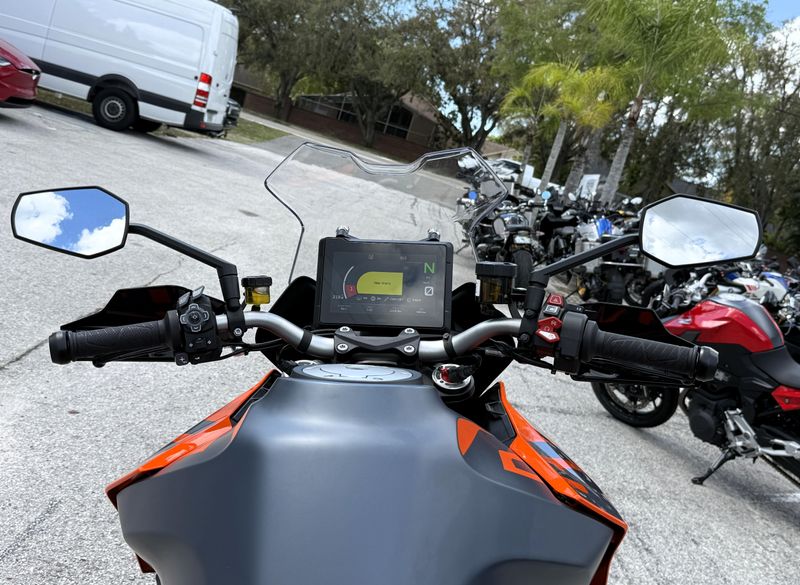 2024 KTM 1290 Super Duke GT