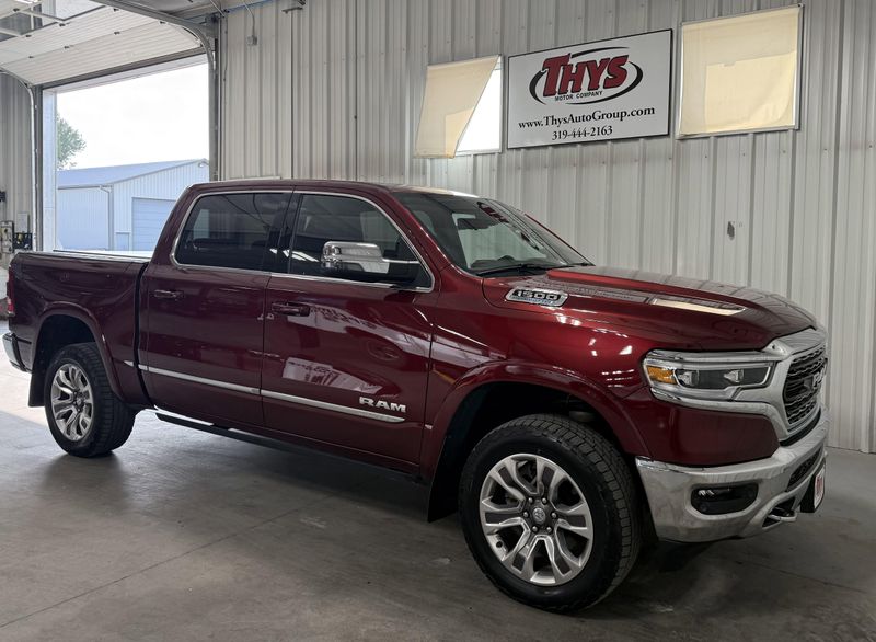Used 2023 RAM 1500 LimitedImage 1