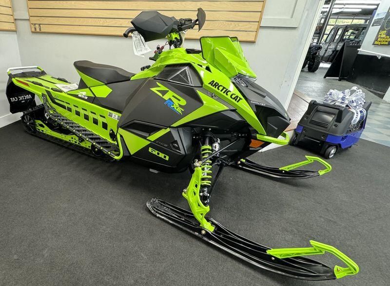 2024 Arctic Cat Riot 600 in a Medium Green exterior color. New England Powersports 978 338-8990 pixelmotiondemo.com 