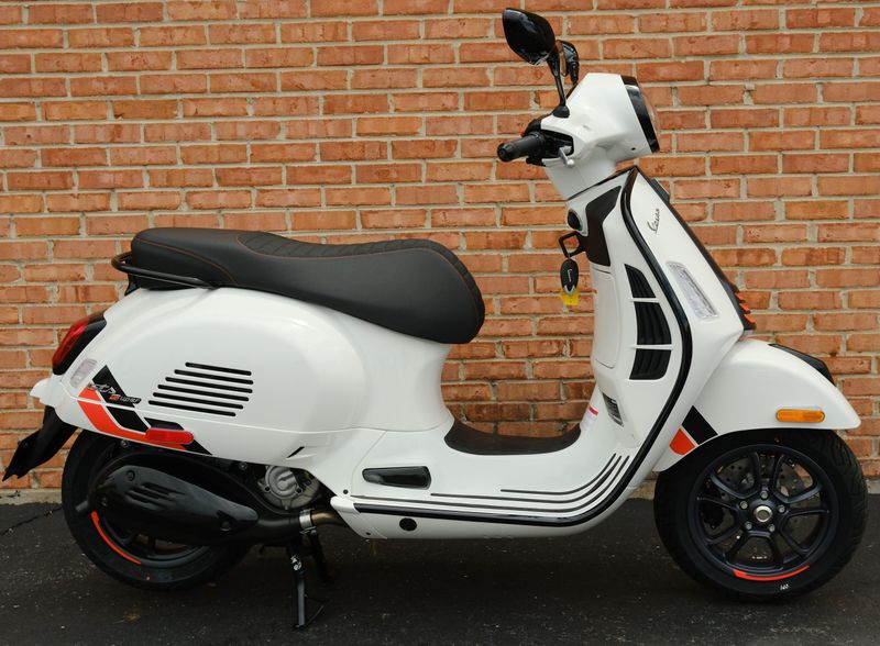 New Vespa Scooters For Sale | Motoworks Chicago