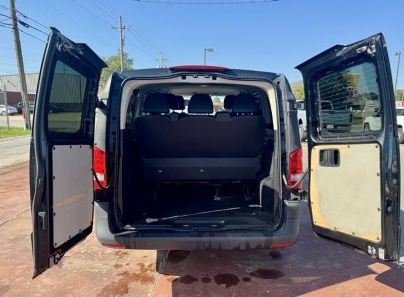 Used 2019 Mercedes-Benz Metris PassengerImage 13