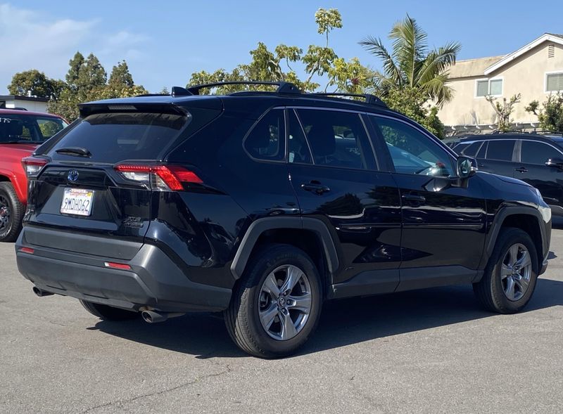 2024 Toyota RAV4 XLEImage 3