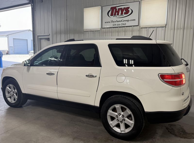 Used 2010 Saturn Outlook XE PremiumImage 14