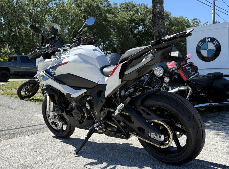 2026 BMW S 1000 XR
