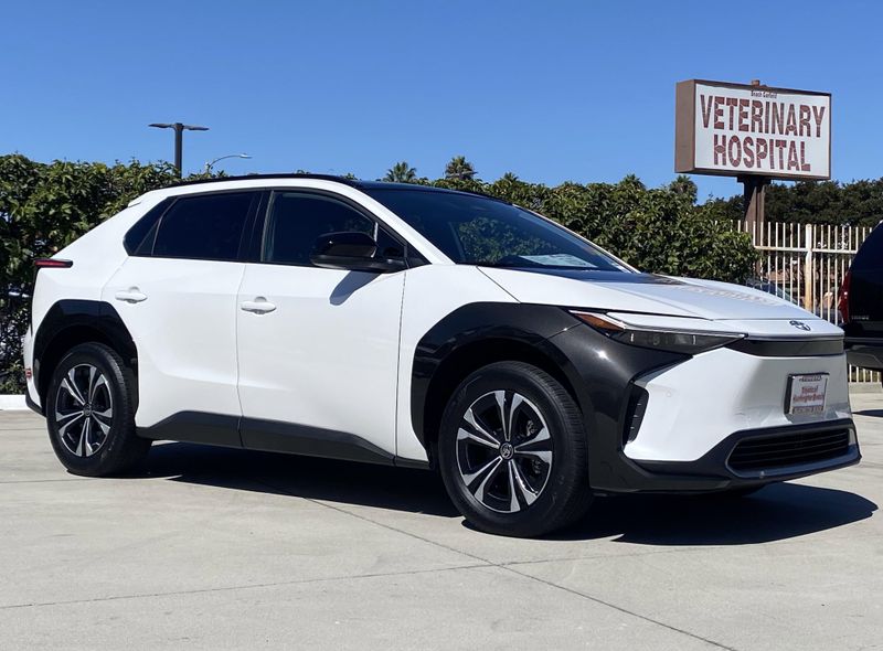 Used 2024 Toyota bZ4X XLEImage 2