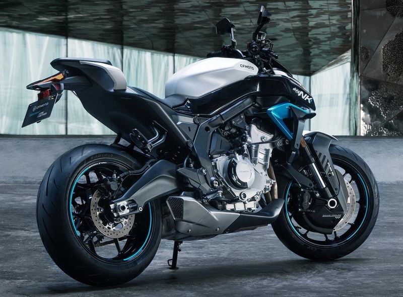 NEW 2026 CFMOTO 675NK Image 3