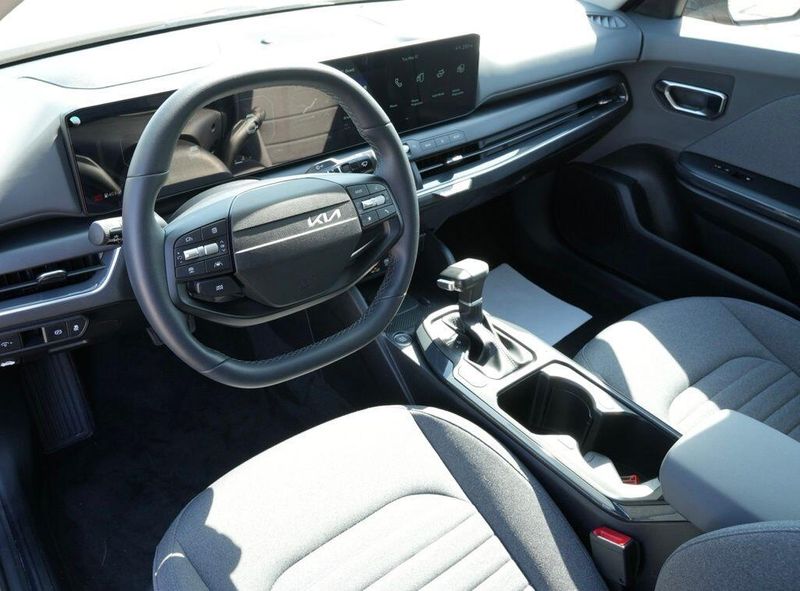 Used 2025 Kia K4 EXImage 10