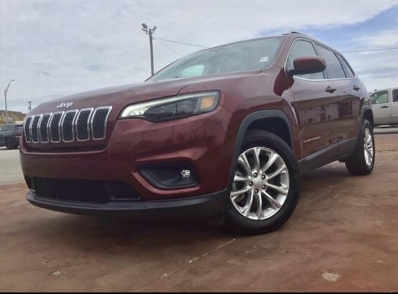 Used 2019 Jeep Cherokee LatitudeImage 10