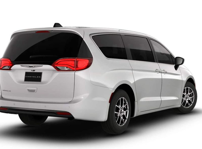 2026 Chrysler Voyager LX photo 2