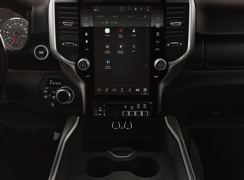 2026 RAM 1500 Big Horn Crew Cab 4x4 5'7' Box