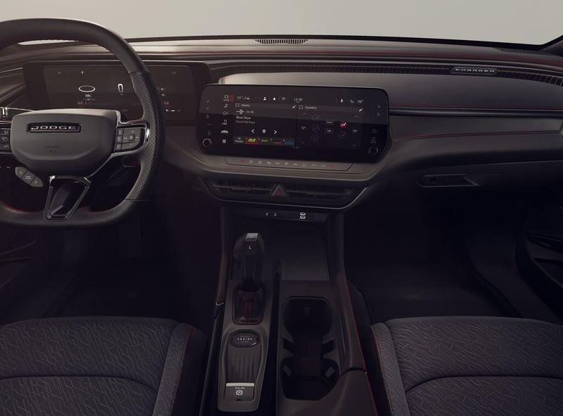 New 2026 Dodge Charger Scat Pack 2-door AwdImage 6