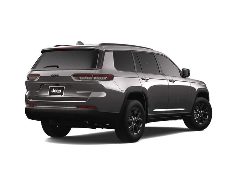 2025 Jeep Grand Cherokee L Altitude X 4x4Image 2