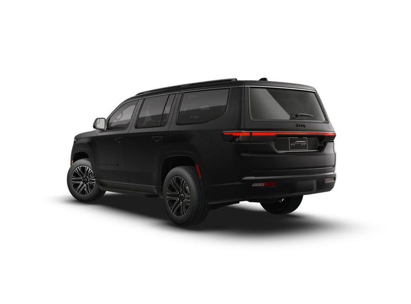 2026 Jeep Grand Wagoneer 4x2