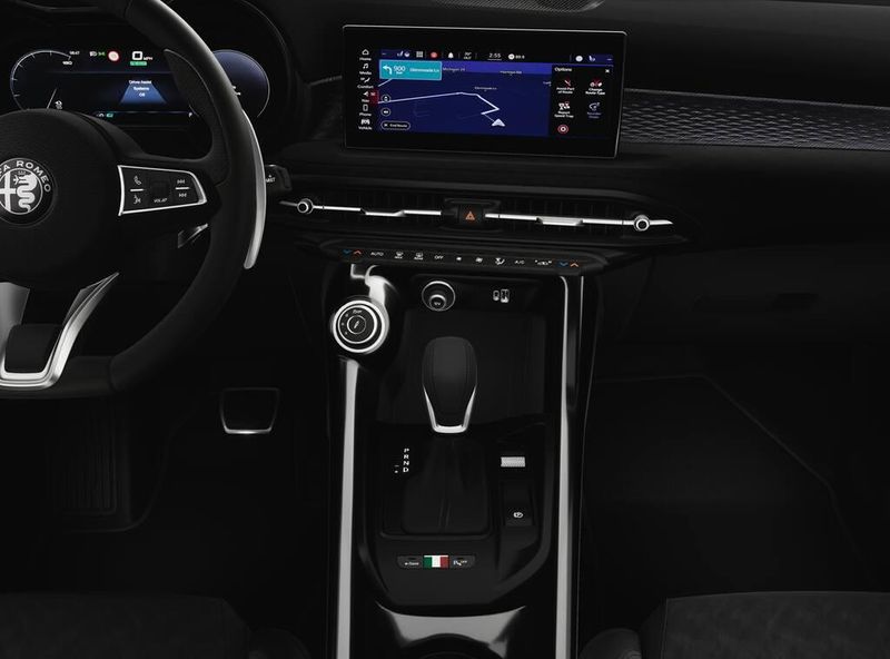 2024 Alfa Romeo Tonale EawdImage 5