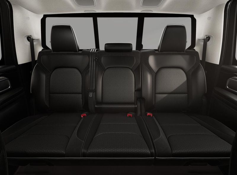 New 2026 RAM 1500 Laramie Crew Cab 4x4 6'4' Box