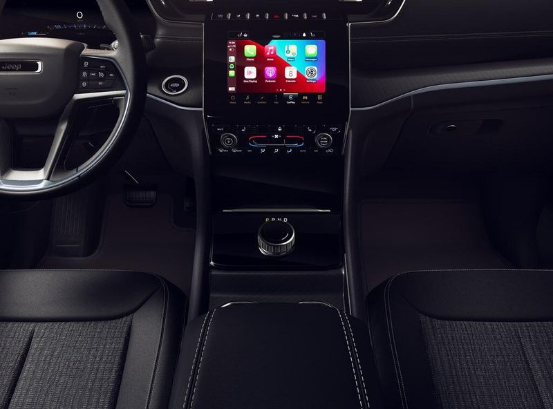 New 2026 Jeep Grand Cherokee L Laredo X 4x4Image 5