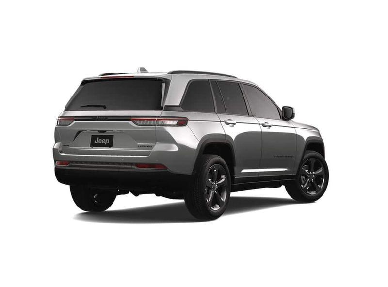 New 2025 Jeep Grand Cherokee Limited 4x4Image 2