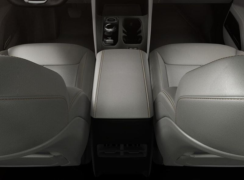 2026 Jeep Cherokee Laredo Limited photo 2