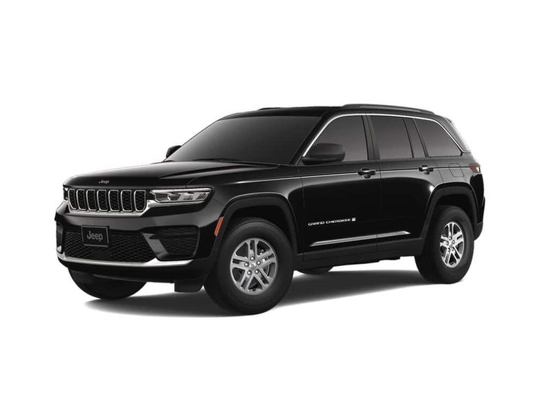 New 2025 Jeep Grand Cherokee Laredo 4x4Image 1