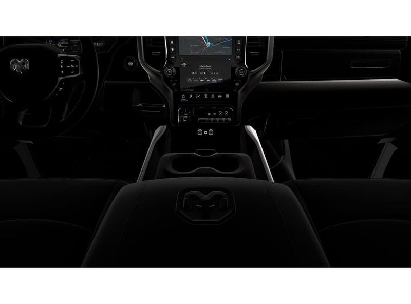 2026 RAM 2500 Laramie Crew Cab 4x2 6'4' Box