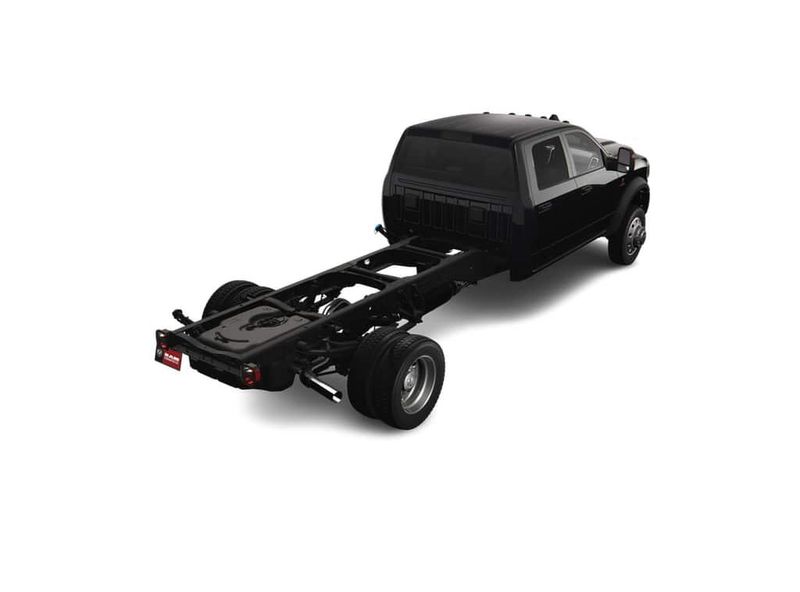 2023 RAM 5500 Tradesman Chassis Crew Cab 4x2 84