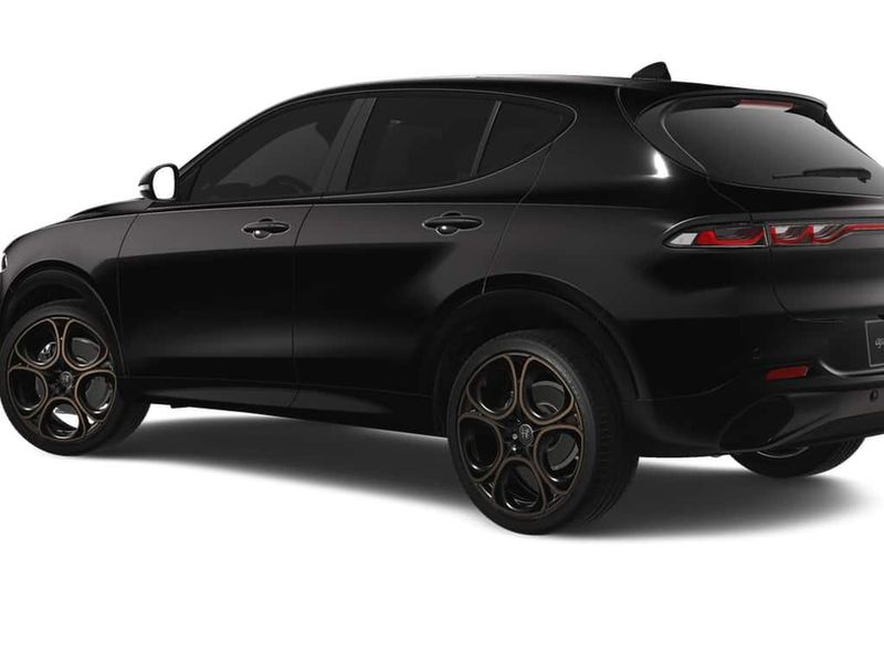 New 2025 Alfa Romeo Tonale Intensa AwdImage 2