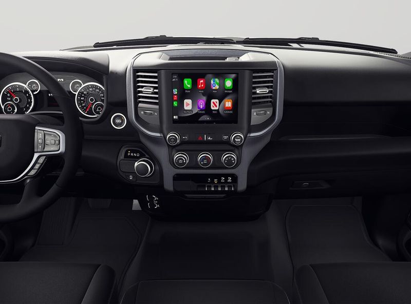 New 2027 RAM 1500 Express Crew Cab 4x2 5
