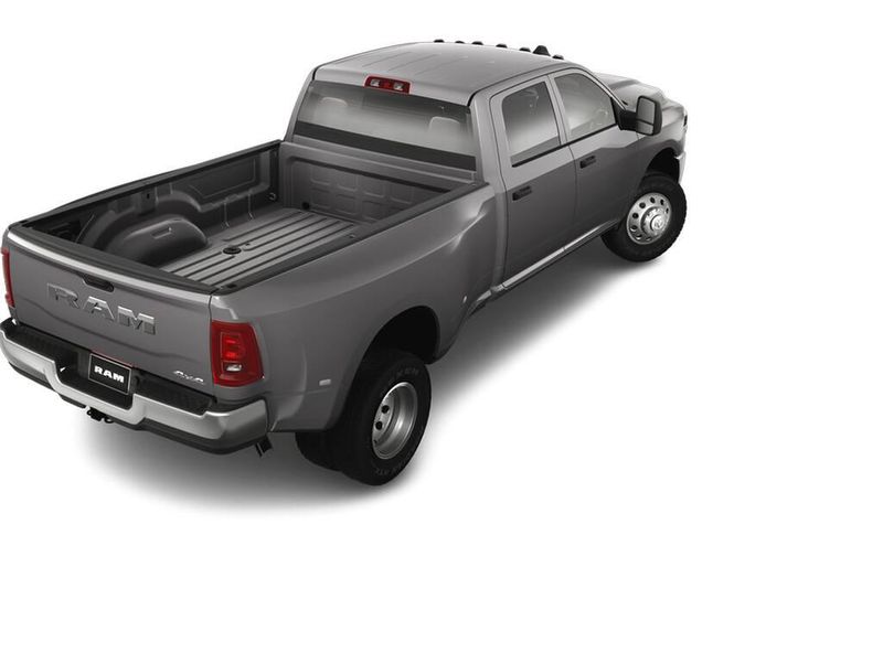 2025 RAM 3500 Tradesman Crew Cab 4x4 8