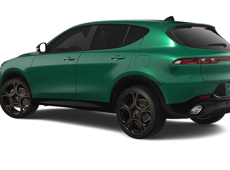 2025 Alfa Romeo Tonale Intensa Hybrid EawdImage 2