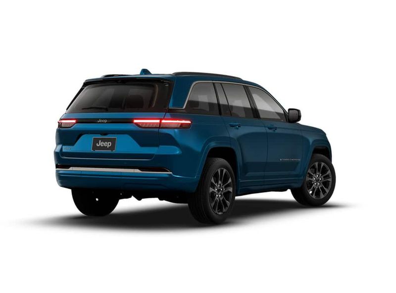 New 2026 Jeep Grand Cherokee Limited Reserve 4x4Image 2