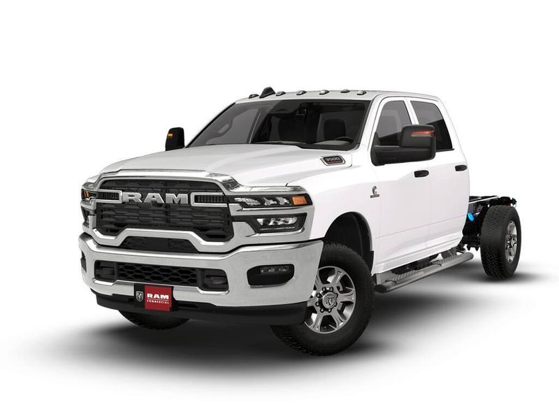 New 2026 RAM 3500 Tradesman Crew Cab Chassis 4x4 60' Ca