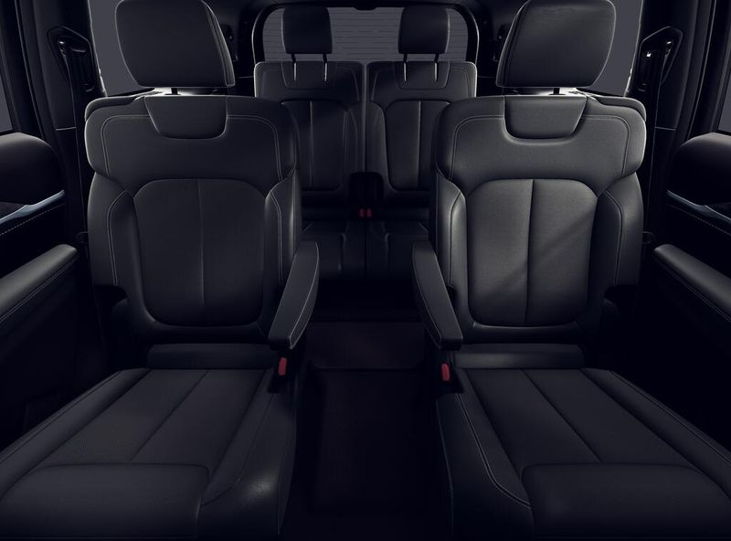 New 2026 Jeep Grand Cherokee L Limited Reserve 4x4