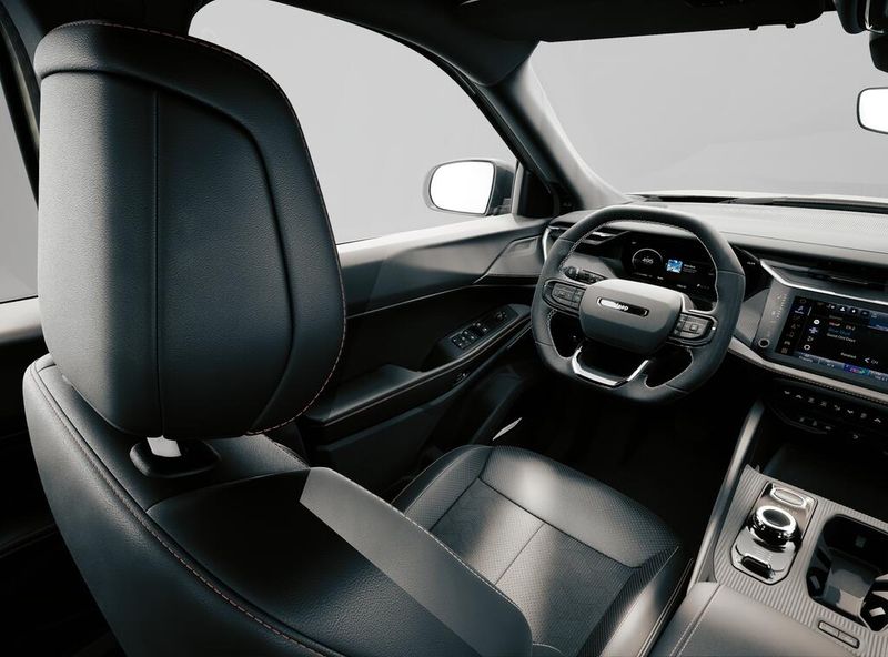 New 2027 Jeep Cherokee Limited 4x4Image 8