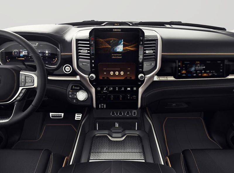 New 2027 RAM 1500 Tungsten Crew Cab 4x4 5'7' Box