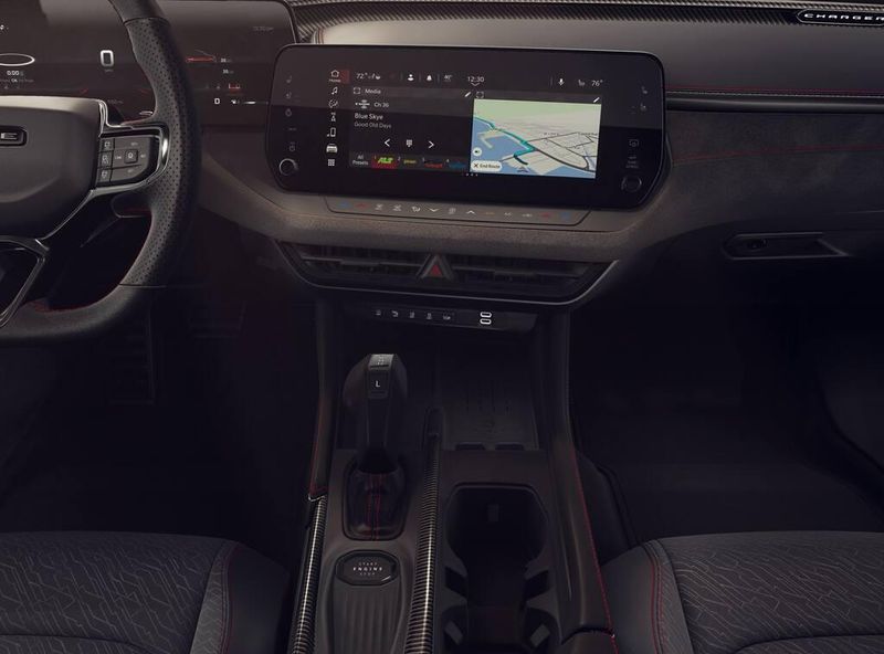 New 2026 Dodge Charger Scat Pack Plus 4-door AwdImage 5