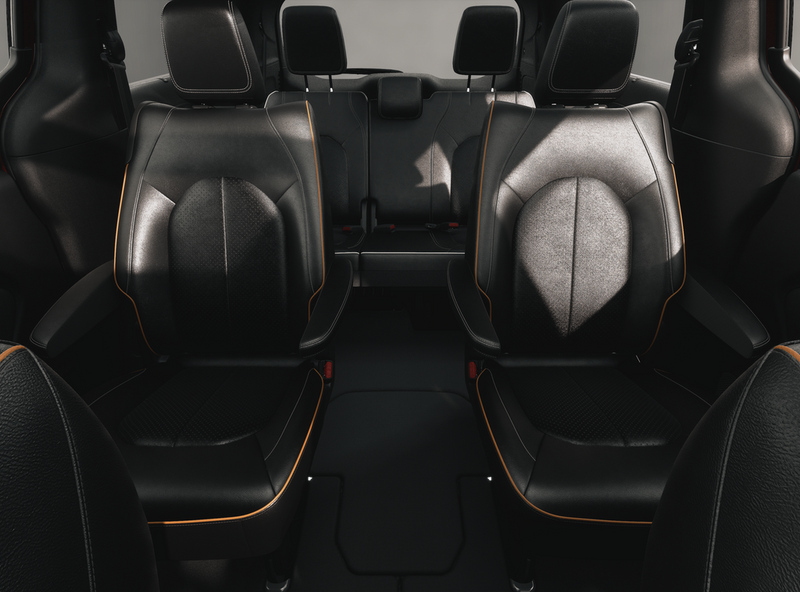 New 2027 Chrysler Pacifica Limited AwdImage 3