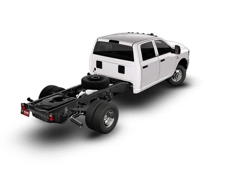 New 2026 RAM 3500 Tradesman Crew Cab Chassis 4x4 60