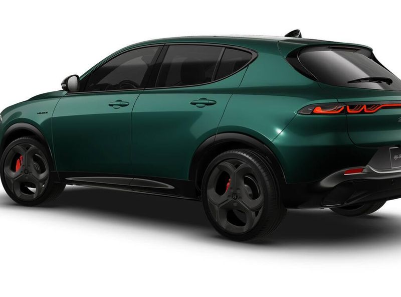 New 2026 Alfa Romeo Tonale Veloce AwdImage 2