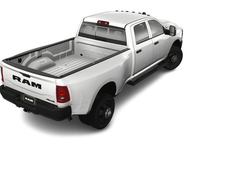 2025 RAM 3500 Tradesman Crew Cab 4x4 8