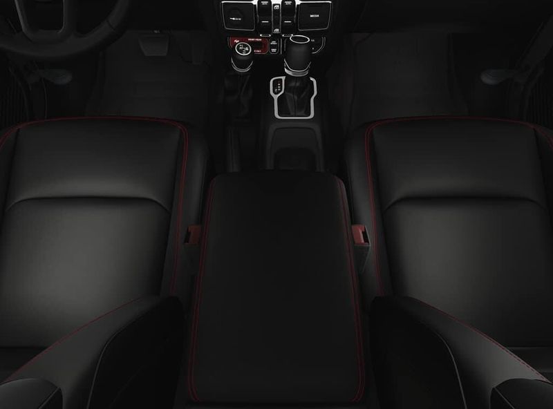 New 2025 Jeep Wrangler 4-door Rubicon XImage 4