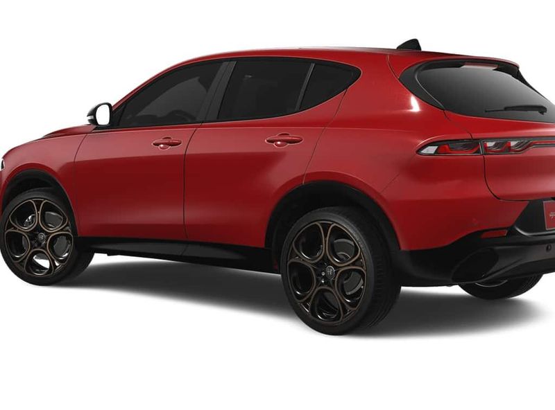 New 2025 Alfa Romeo Tonale Intensa AwdImage 2