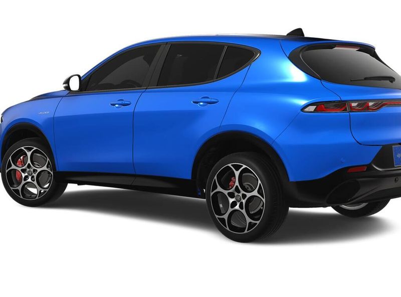 New 2025 Alfa Romeo Tonale AwdImage 2