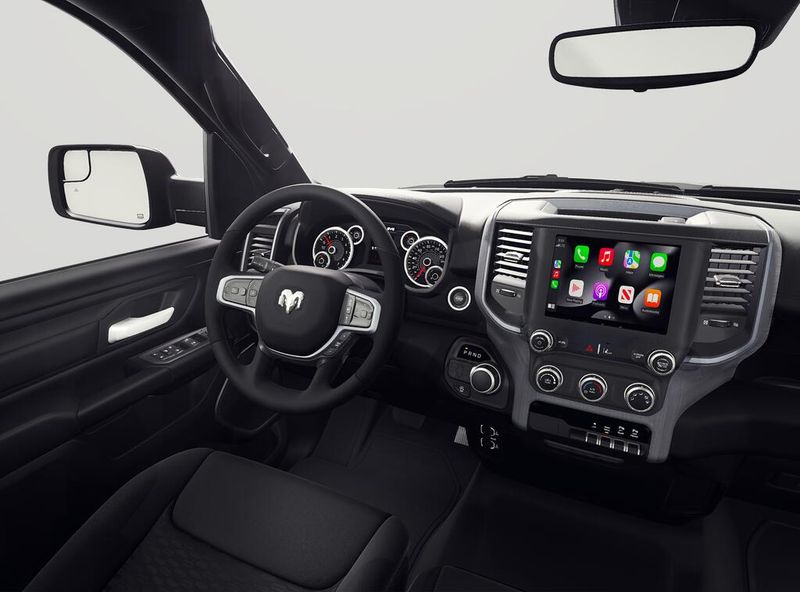 New 2027 RAM 1500 Express Crew Cab 4x2 5