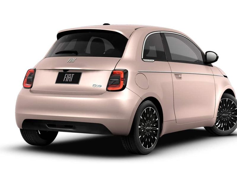 New 2026 Fiat 500e IconaImage 2