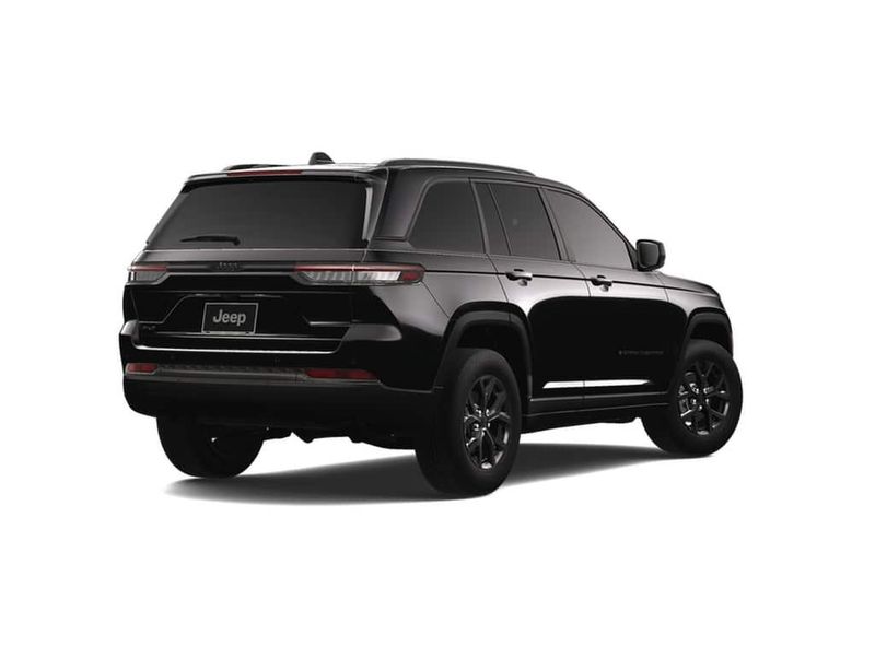 New 2025 Jeep Grand Cherokee Altitude X 4x4Image 2